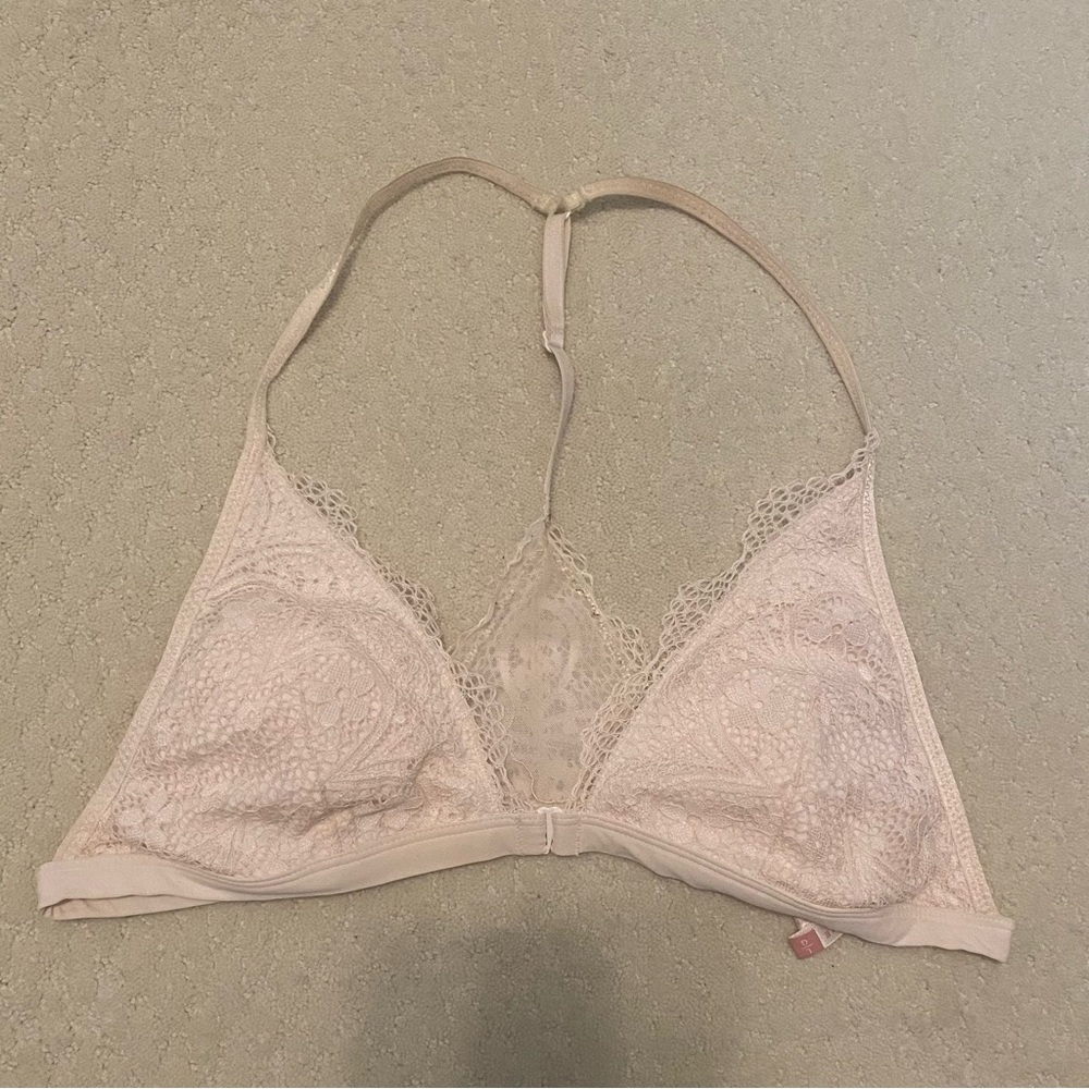 Ardene Delicate Lace Triangle Bralette with Racerback Straps in Light Pink - L
